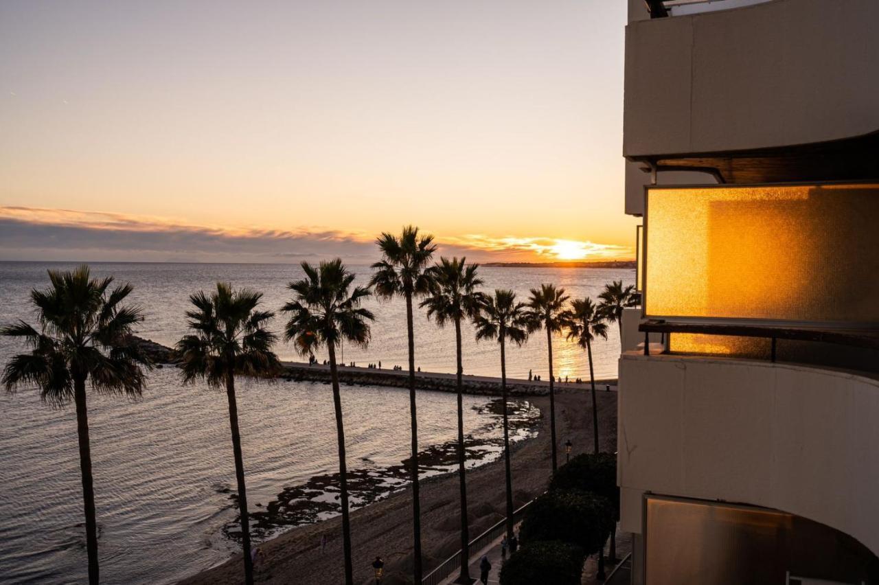 Beachfront Studio With Stunning Sea Views Marbella Exterior photo