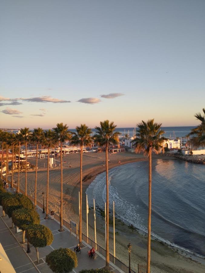 Beachfront Studio With Stunning Sea Views Marbella Exterior photo